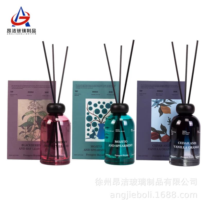 Cross-border Bell Aromatherapy Bottle Empty Bottle Transparent Glass Aromatherapy Bottle Household Non-fire Aromatherapy Bottle High-value Ornaments