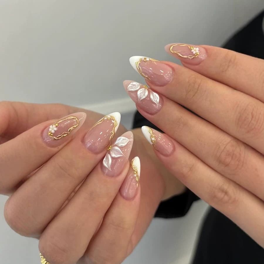 New Foreign Trade Wearable Nail Tips Nude Gold-Plated Nude Apricot 3D Embossed Petals Luxurious Elegant Factory Direct