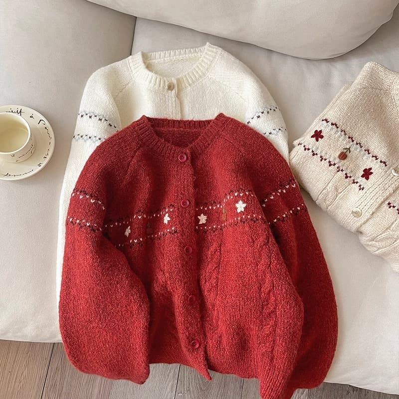Embroidered Round Neck Long Sleeve Knit Cardigan for Women, Fall/Winter Designer Style, Chic and Relaxed Fit, Cable Knit Sweater Coat