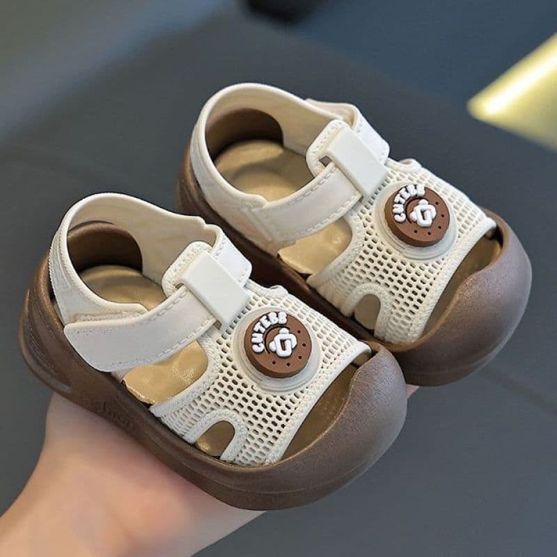 Walking Shoes 2026 New Toe Children's Closed-Toe Girls' Sandals, Non-Slip Summer Baby Shoes, Cross-Border Dropshipping