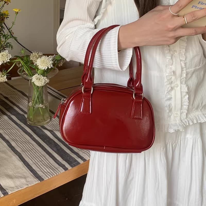 2025 New Korean Minimalist Boston Handbag Small Square Bag for Women Versatile Bowling Crossbody Bag