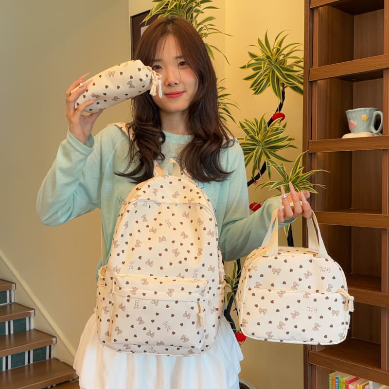 Backpack for Junior High School Girls Ins Style Fresh Double Shoulder Bag 2026 New High School Large Capacity Commuter Three-Piece Set Backpack