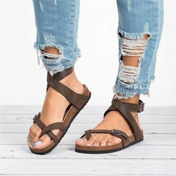 Cross-border 2026 Summer New European and American Roman Sandals Flat Thick Sole Sandals Large Size Women's Toe Loop Sandals In Stock