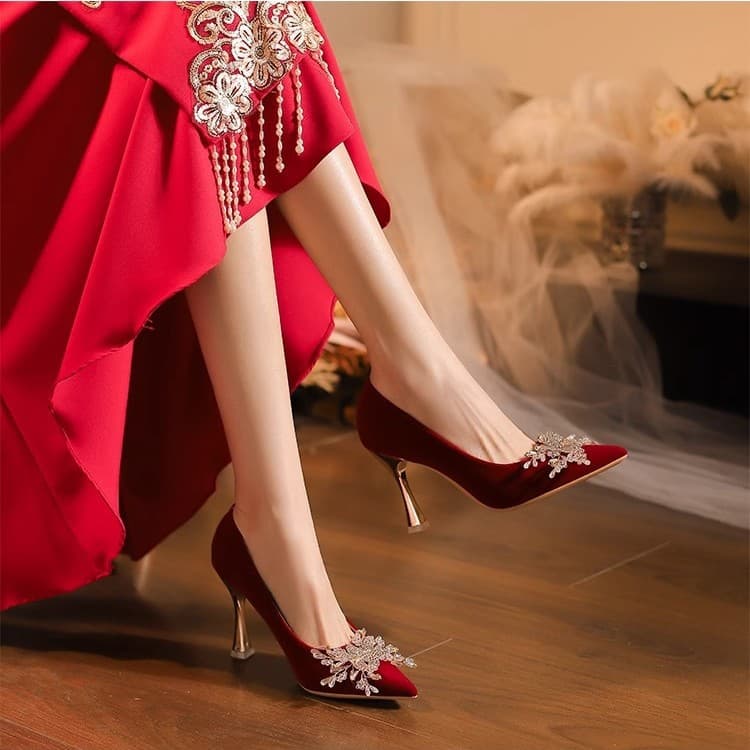 Chinese Red Wedding Shoes for Bride, Embroidered Phoenix Heels, Comfortable Thin Heels, 2025 New Banquet Shoes