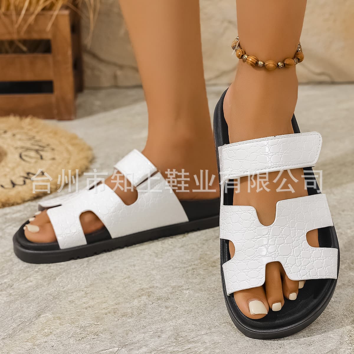 Cross-border Velcro flat sandals with thick soles for outer wear Erjie H slippers for women large size casual outer wear beach
