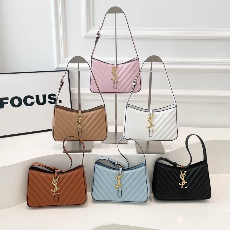 Fashion trendy personality shoulder bag 2025 winter new style foreign style bag simple niche design small square bag