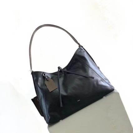LV Louis Vuitton 2024 Spring and Summer New CarryAll Cargo Handbag Black Warrior Original Leather