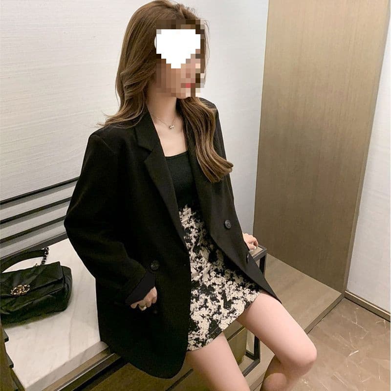 Plus-size women's blazer for autumn and winter, trendy and stylish, loose fit, perfect for the 2025 season.