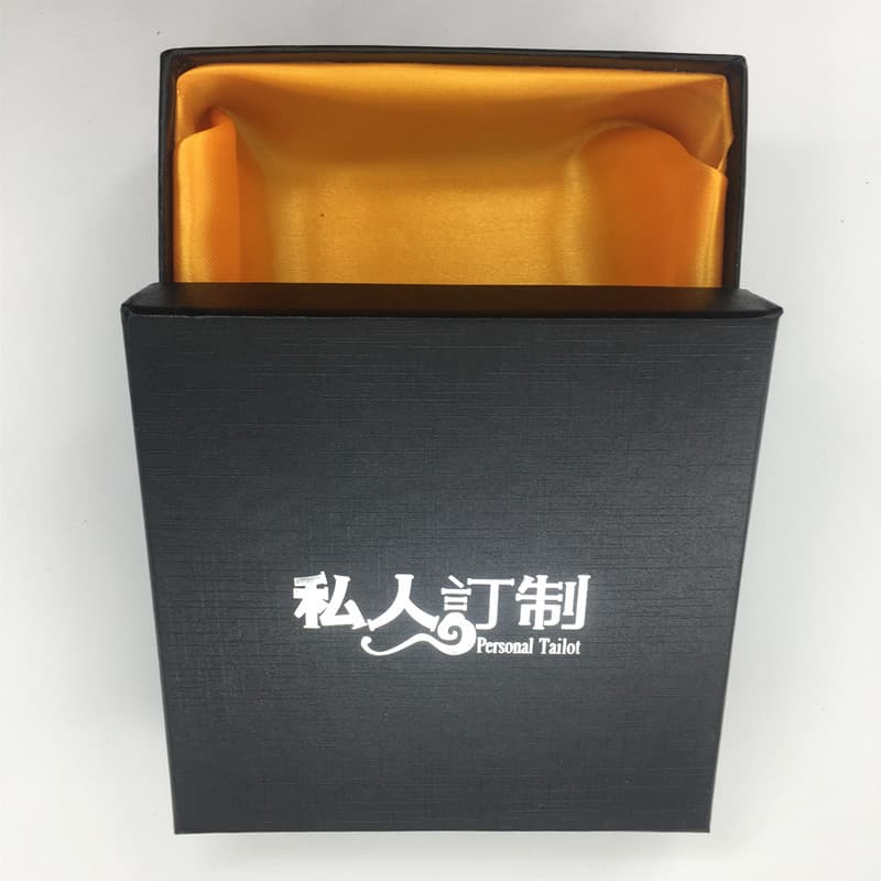Belts, waistbands, gift packaging, gift boxes, blister trays, belt buckles, frosted three-hole bags, wholesale.