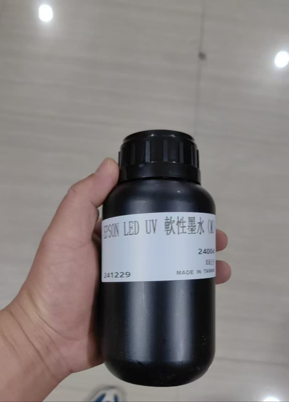 Taiwan Dongzhou UV ink imported fifth generation TX800 seventh generation XP600 hard ink soft ink wholesale