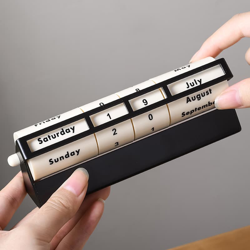 Creative Perpetual Calendar Rotating Calendar Light Luxury High-End Metal Desktop Ornament Home Decoration Roller Calendar New Year Gift