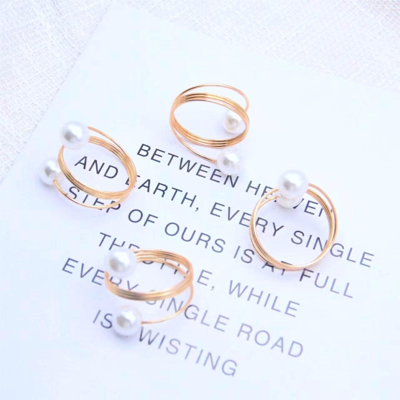 Double Pearl Metal Napkin Ring Creative Spring Coiled Wire Restaurant Western Table Setting Napkin Clip Cutlery Dining Table