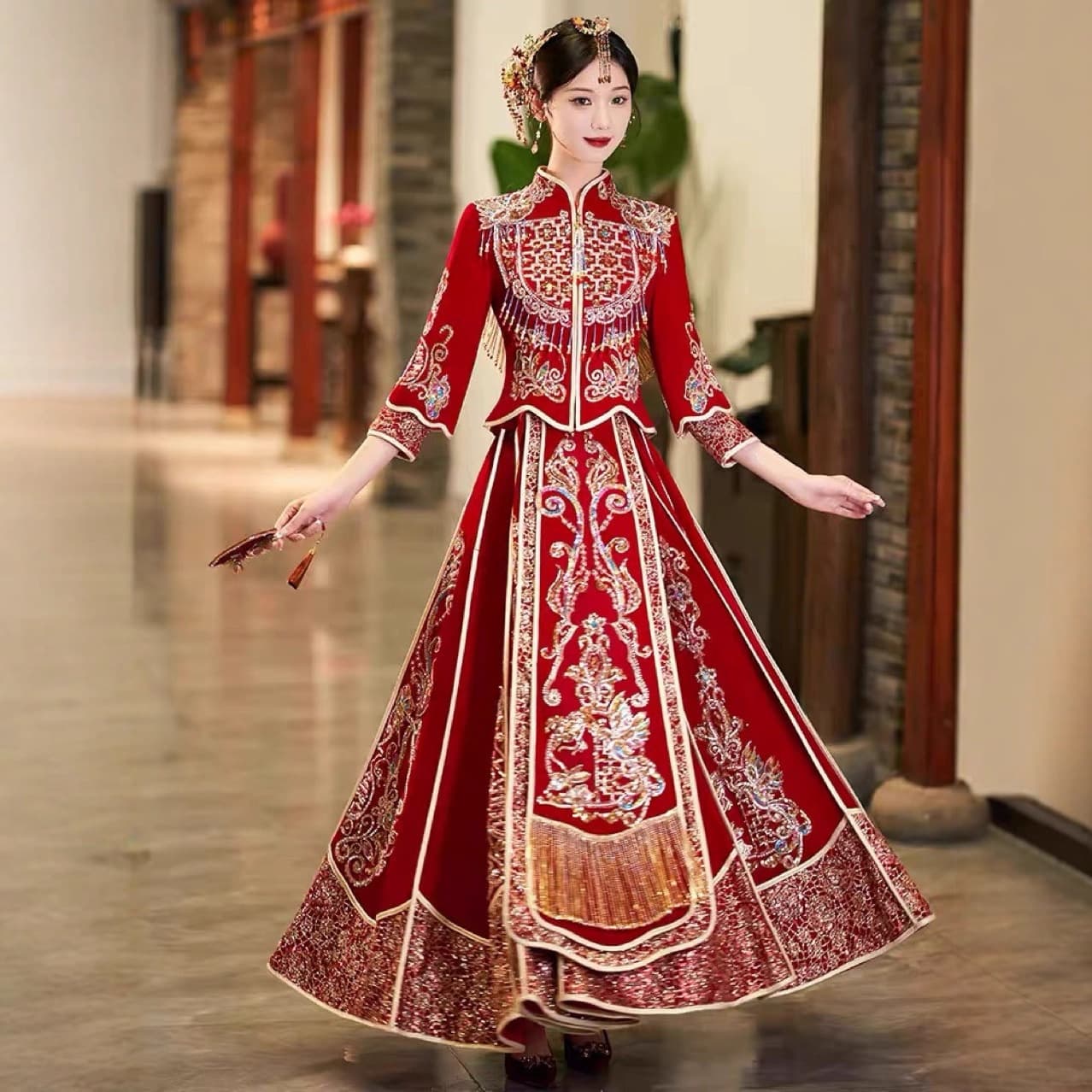 2025 Xiuhe Wedding Dress, Dragon and Phoenix Gown, Velvet Toasting Dress, Wedding Stand-up Collar