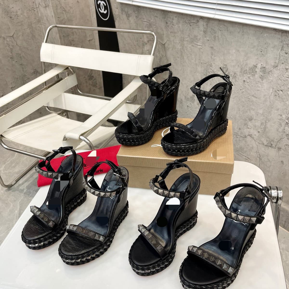 2026 Trendy Open Toe Retro European Sandals Straw Woven Thick Sole Rivet Roman One-Band Buckle Women's Sandals