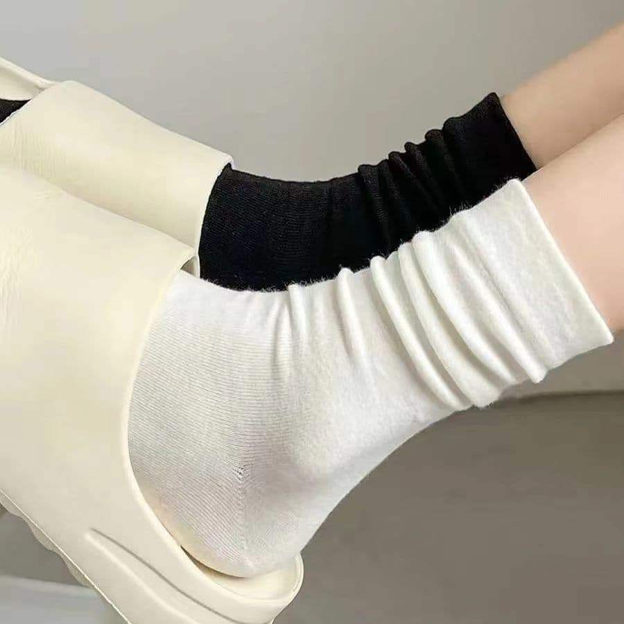 Wholesale White Moon Socks Women's Autumn and Winter Socks Ins Trendy Joker Japanese and Korean Student Socks Boneless Socks Pile Socks
