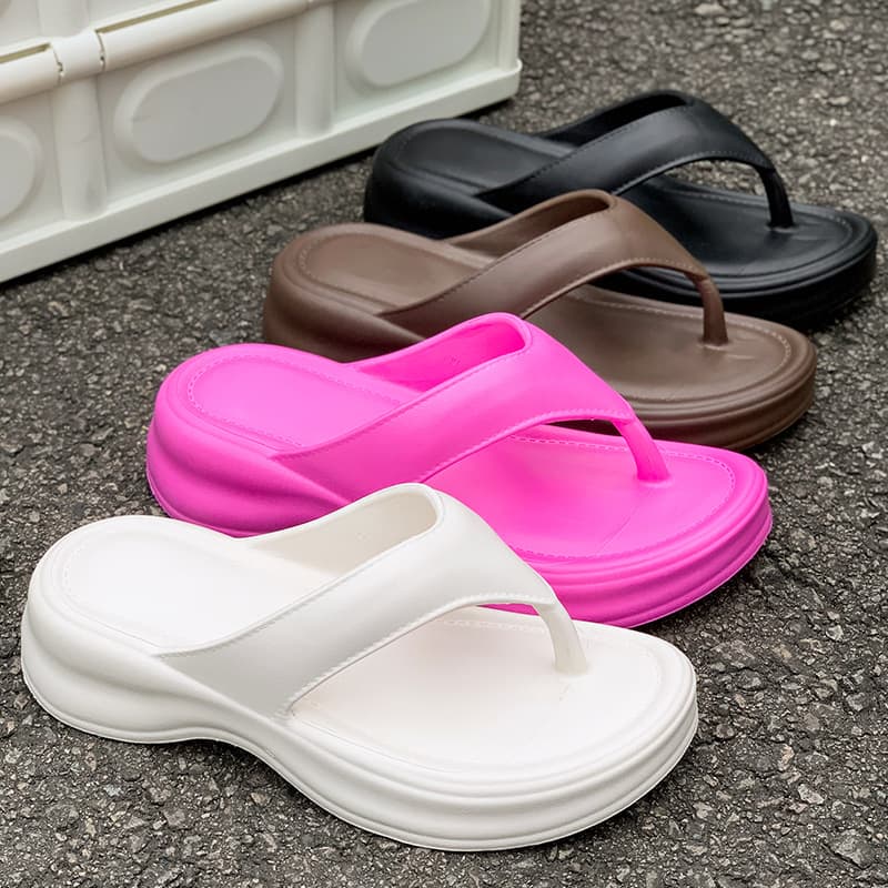 Soft, lightweight, and versatile flip-flops for the beach, bathroom, and summer outings. Non-slip sole. Women's 2026 style.
