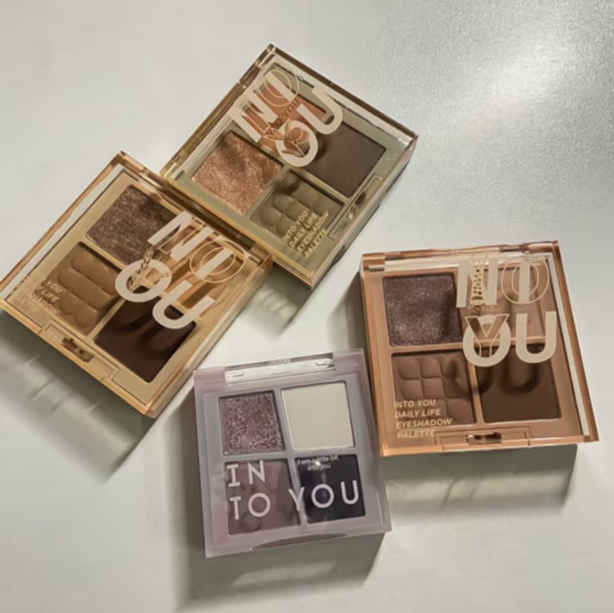 INTO YOU Four Moments Fireworks Eyeshadow Palette Four-Color Potato Mud