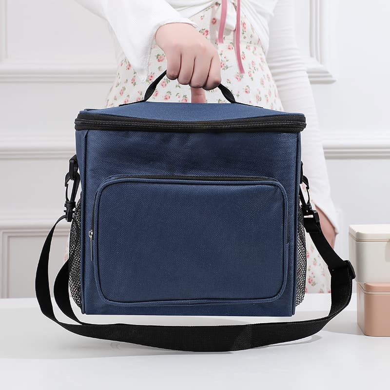 Cross-border hot-selling e-commerce bestseller large-capacity cooler box handbag crossbody outdoor ice bag manufacturer picnic bag insulated bag