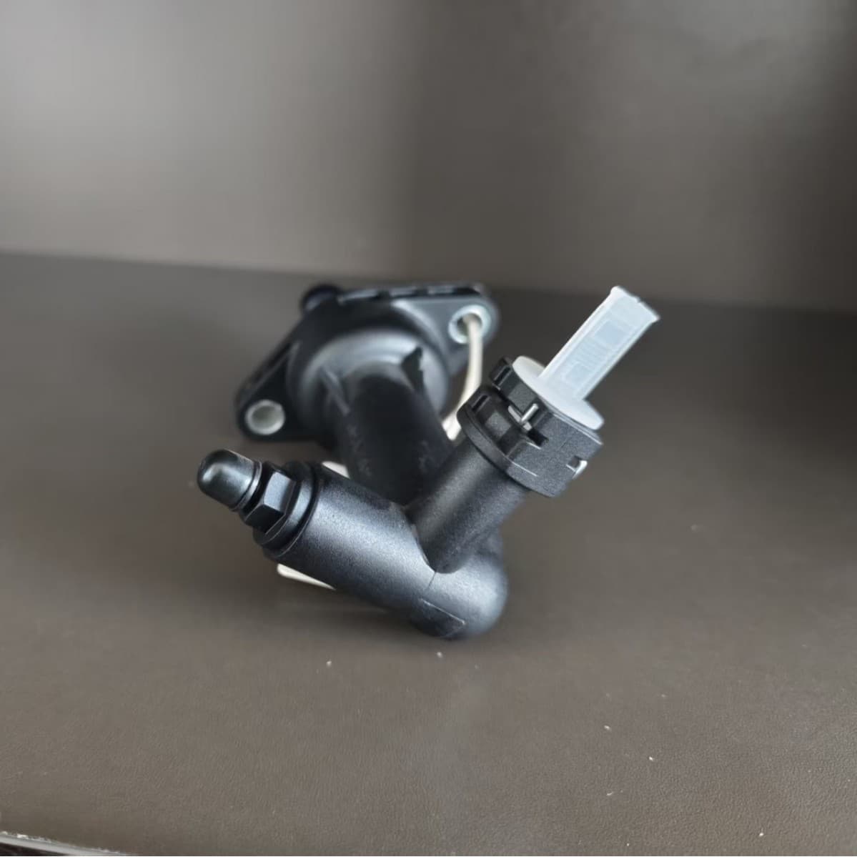 6Q0721621F for Audi A3 8P A1 Volkswagen Golf Jetta Clutch Slave Cylinder