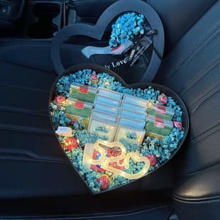 Creative Crystal Heart Window Flower Box, TikTok Popular Fresh Flower Gift Box for New Year, Christmas, Valentine's Day, in Stock