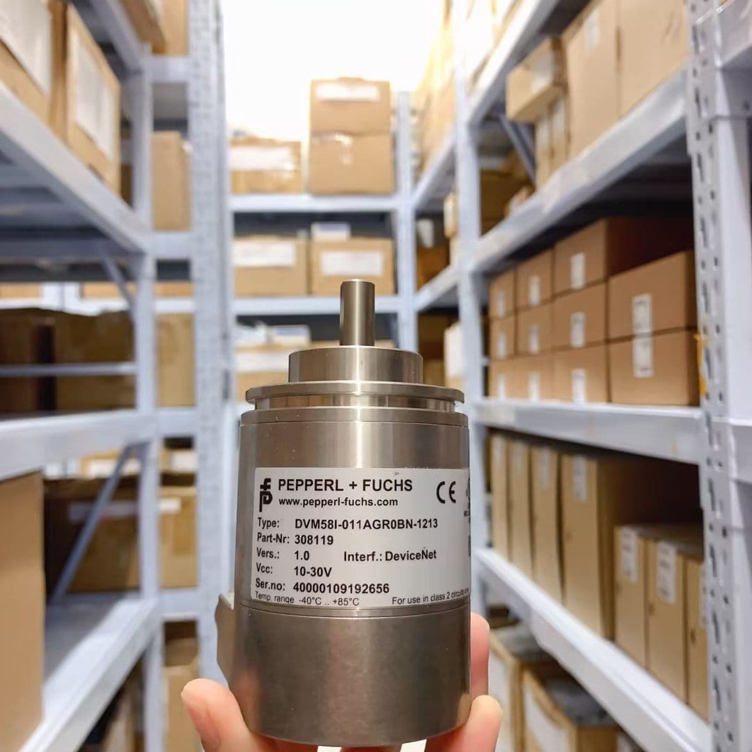 UC2000-30GM-IUR2-V15 Ultrasonic Filter, P+F, Original and In Stock, Ships Same Day