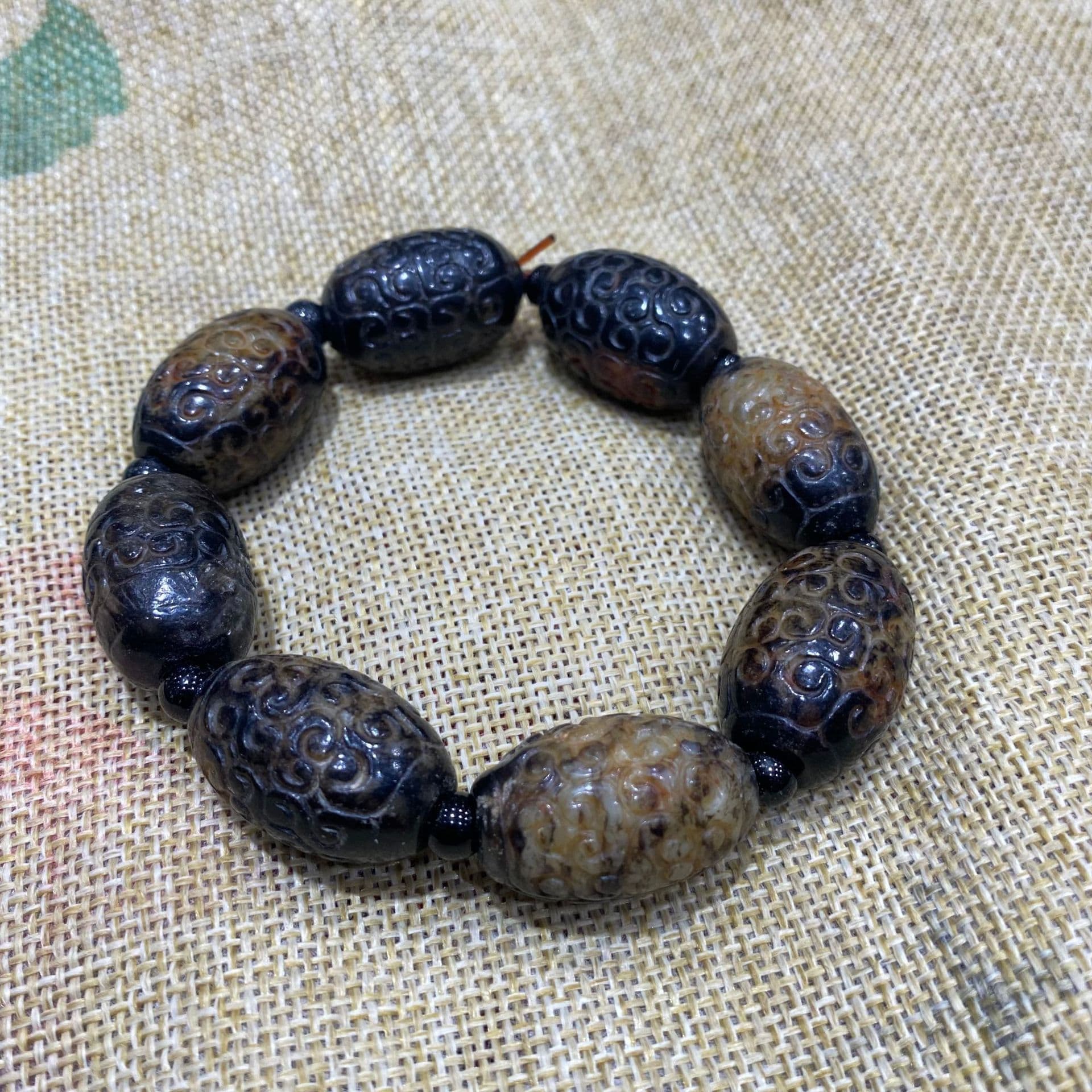 Cross-Border New Product Imitation Ming and Qing Old Hetian Jade Curly Cloud Pattern Bracelet Drum Bead Bracelet Wholesale Ancient Beads Old Beads Wholesale