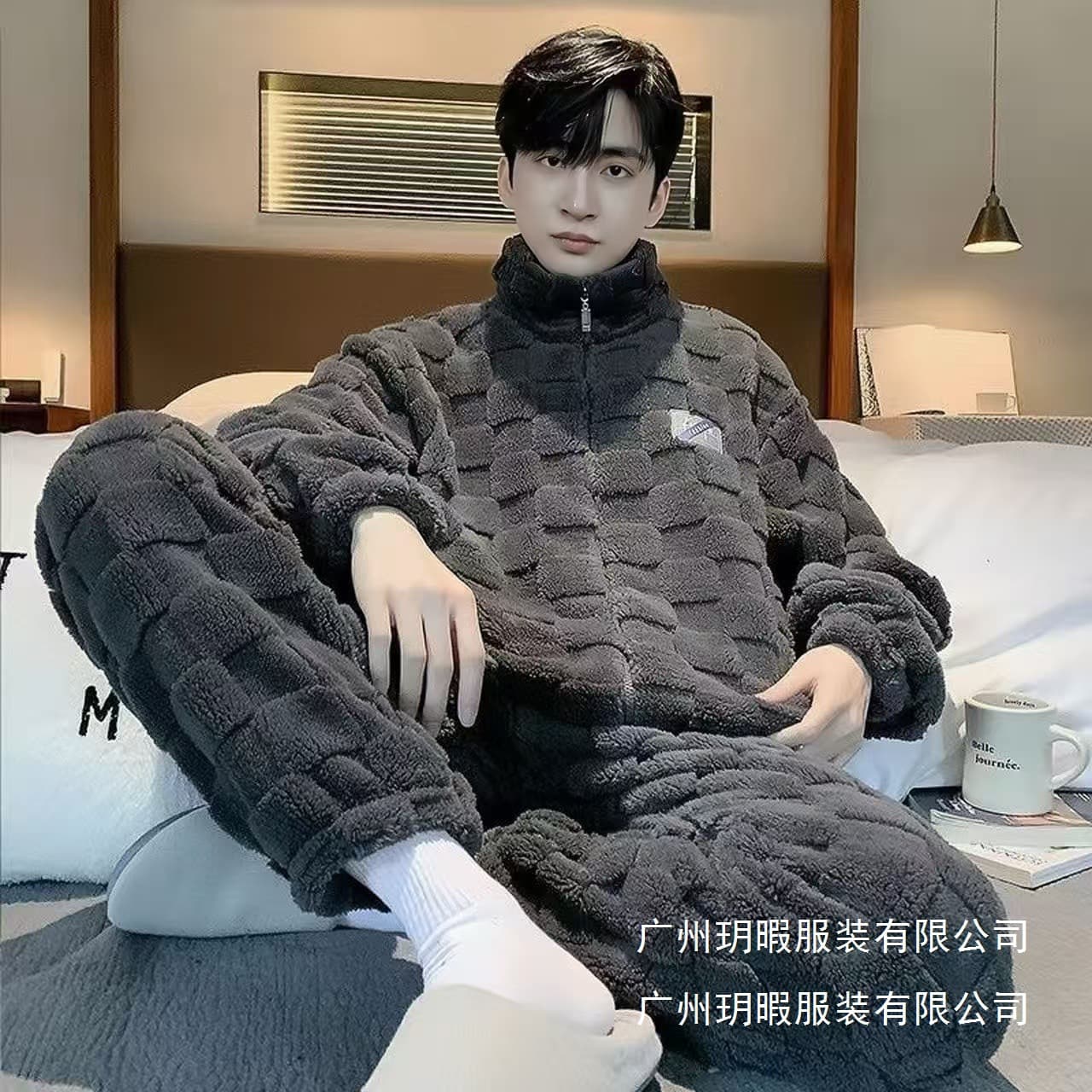 Maiqiu Winter Pajamas Homewear Men's Outer Wear Fashion Husband Pajamas Coral Fleece Pajama Set Wholesale