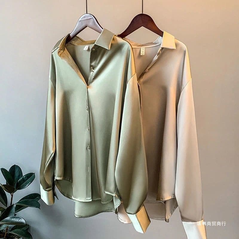 2026 long-sleeved satin shirt women's design niche spring and autumn new versatile drape retro shirt tops for outer wear