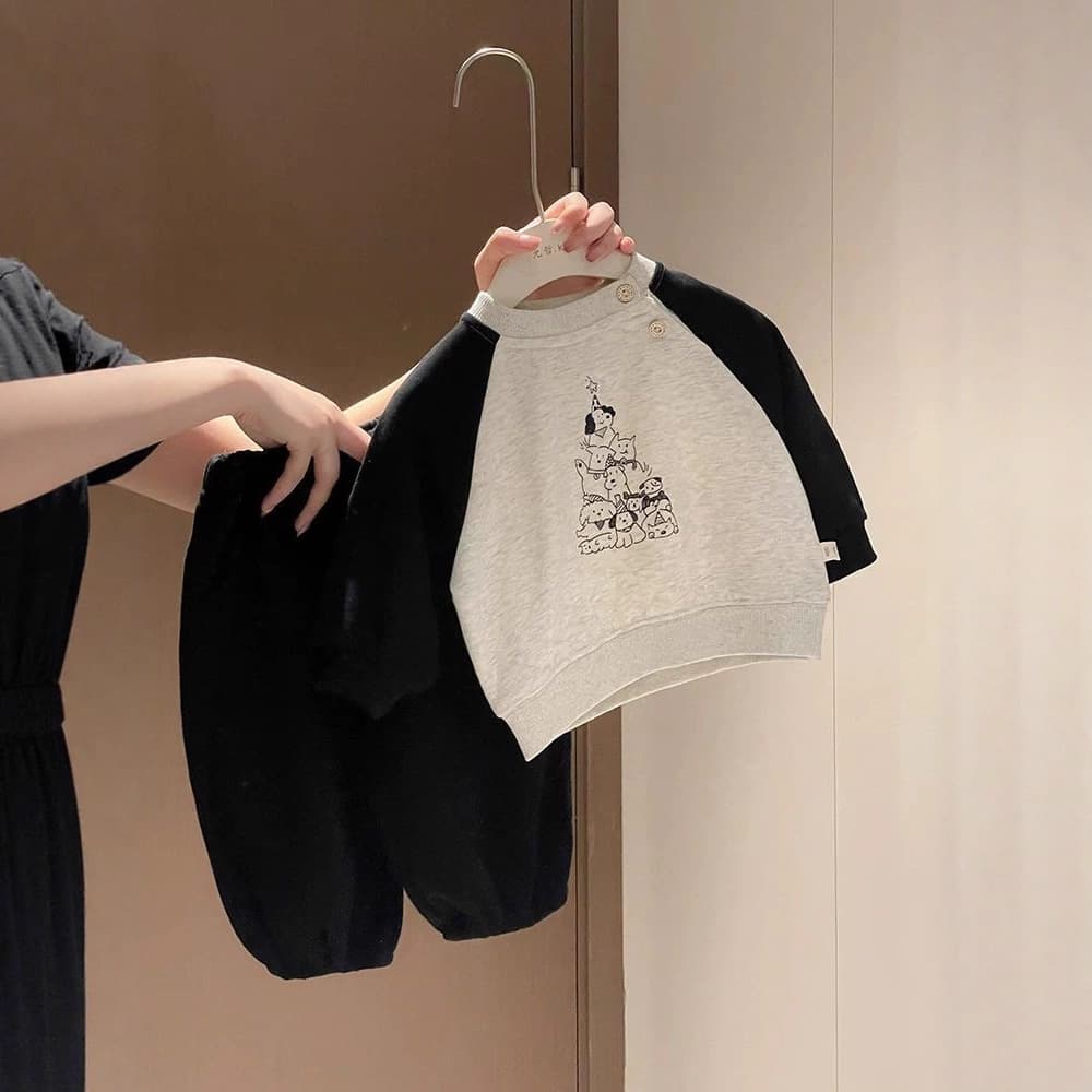 Boys Autumn Suit 2025 New Baby Handsome Color Matching Casual Sweater Pants Autumn Two-piece Outing Wear
