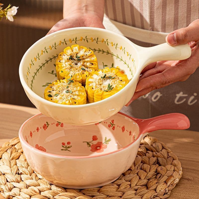 High-quality ceramic bowl with a beautiful handle, especially attractive rice bowl, fruit salad bowl, and underglaze instant noodle bowl.