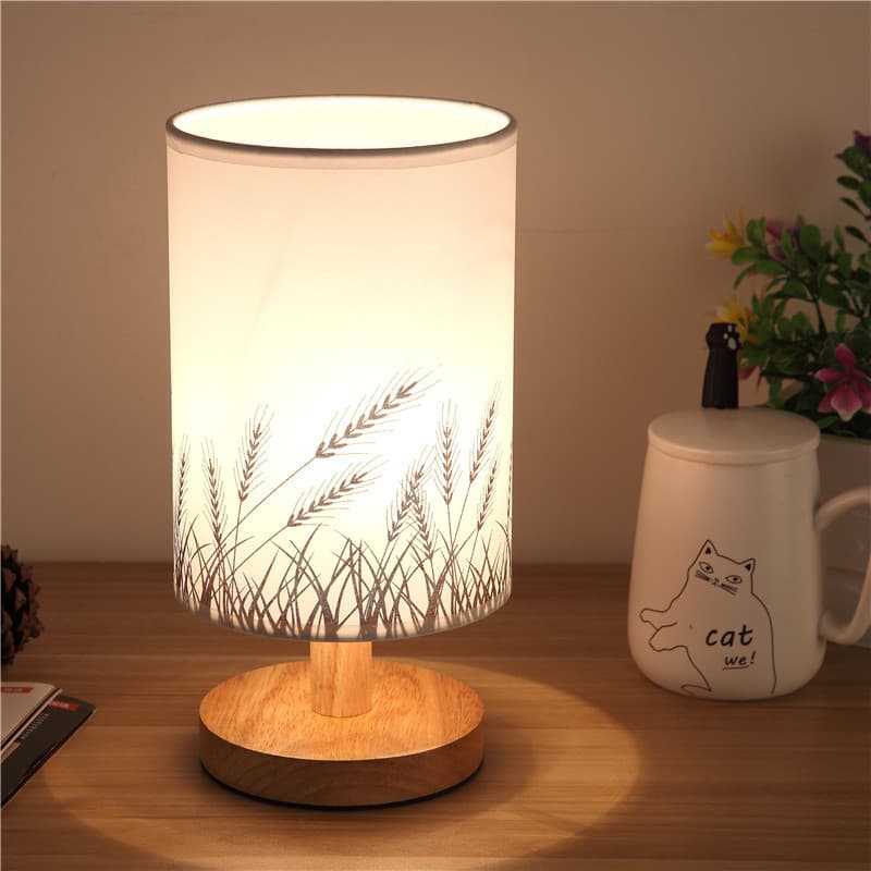 Modern Simple Wood Bedside Table Lamp Nordic Solid Wood Export Factory Wholesale E-commerce Bedroom Decorative Night Lamp