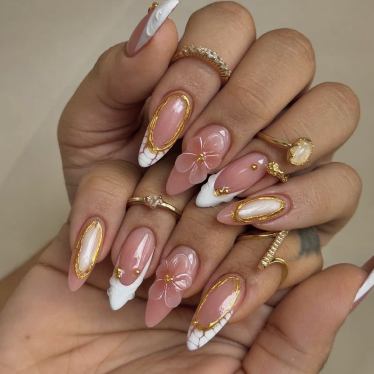 European American Hot Selling Overseas Trade 3D Floral Press-On Nails Crocodile Texture Nail Tips Short Almond Nails Wholesale