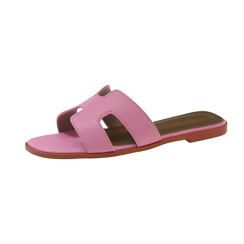 H Plus Size 2026 New Style Women's Summer Slippers, Fashionable Outdoor Flat One-Strap Design, Versatile Casual Sandals