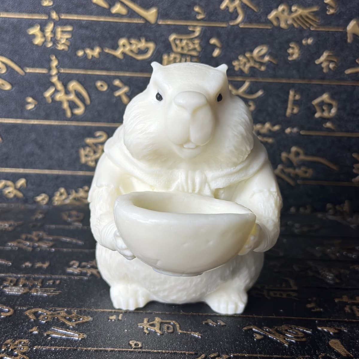 Factory Direct Ivory Nut Carved Groundhog Figurine, Scholar's Art Tea Pet, Home Handheld Ornament, Car Decoration