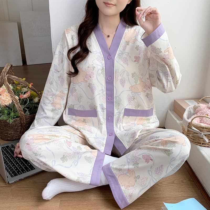 Spring and summer thin confinement clothes with breast pads, postpartum pregnant women, lactation period pajamas, maternal breastfeeding outerwear, home clothes