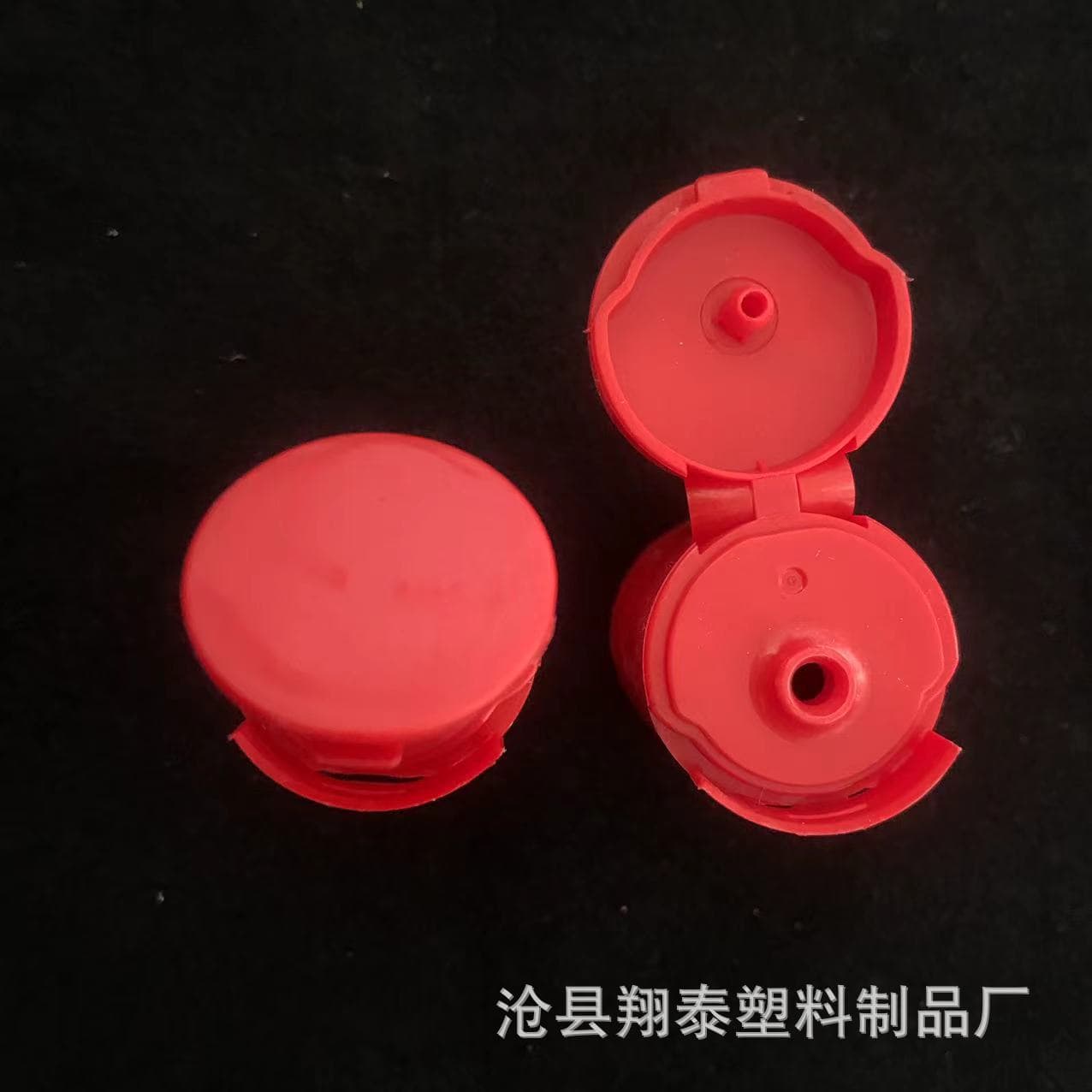 Manufacturer wholesale supply of daily chemical packaging bottles and caps, PE 18-neck bottle injection-blown caps, cosmetic bottle caps.
