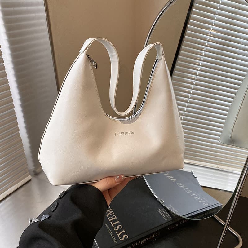 Niche Design Underarm Bag Women 2025 Spring New Textured Crescent Bag Trendy Shoulder Commuter Underarm Bag