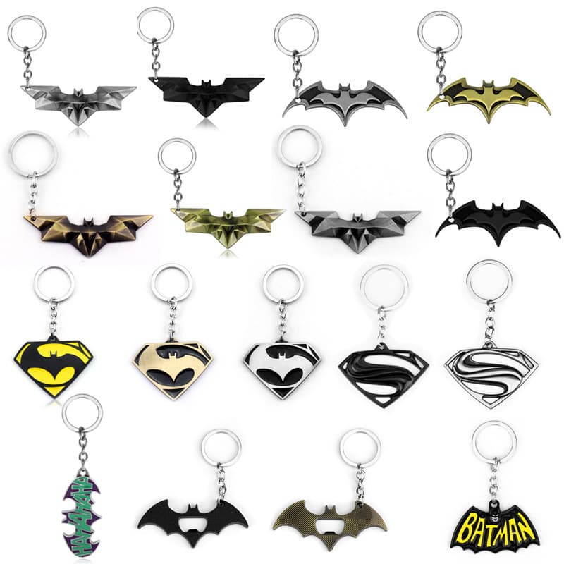 Western Film and TV Merchandise Avengers Batman Alloy Keychain Creative Bat Key Pendant
