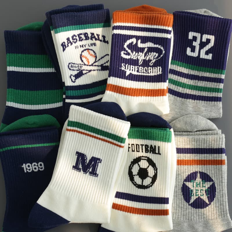 Children's Socks for Boys, Spring and Autumn Mid-Calf Sports Trendy Style, High-Waist Socks for Middle School Students