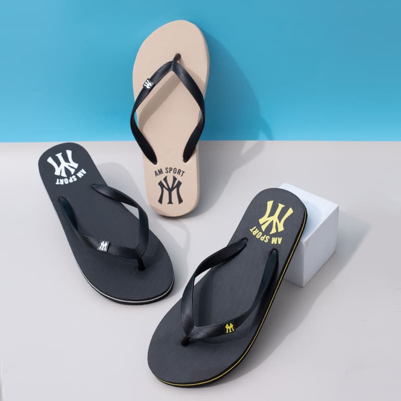 Summer Fashion Anti-Cramp Flip Flops Men's Beach Shoes Soft Bottom Sandals Couples Internet Celebrity Style Thong Slippers