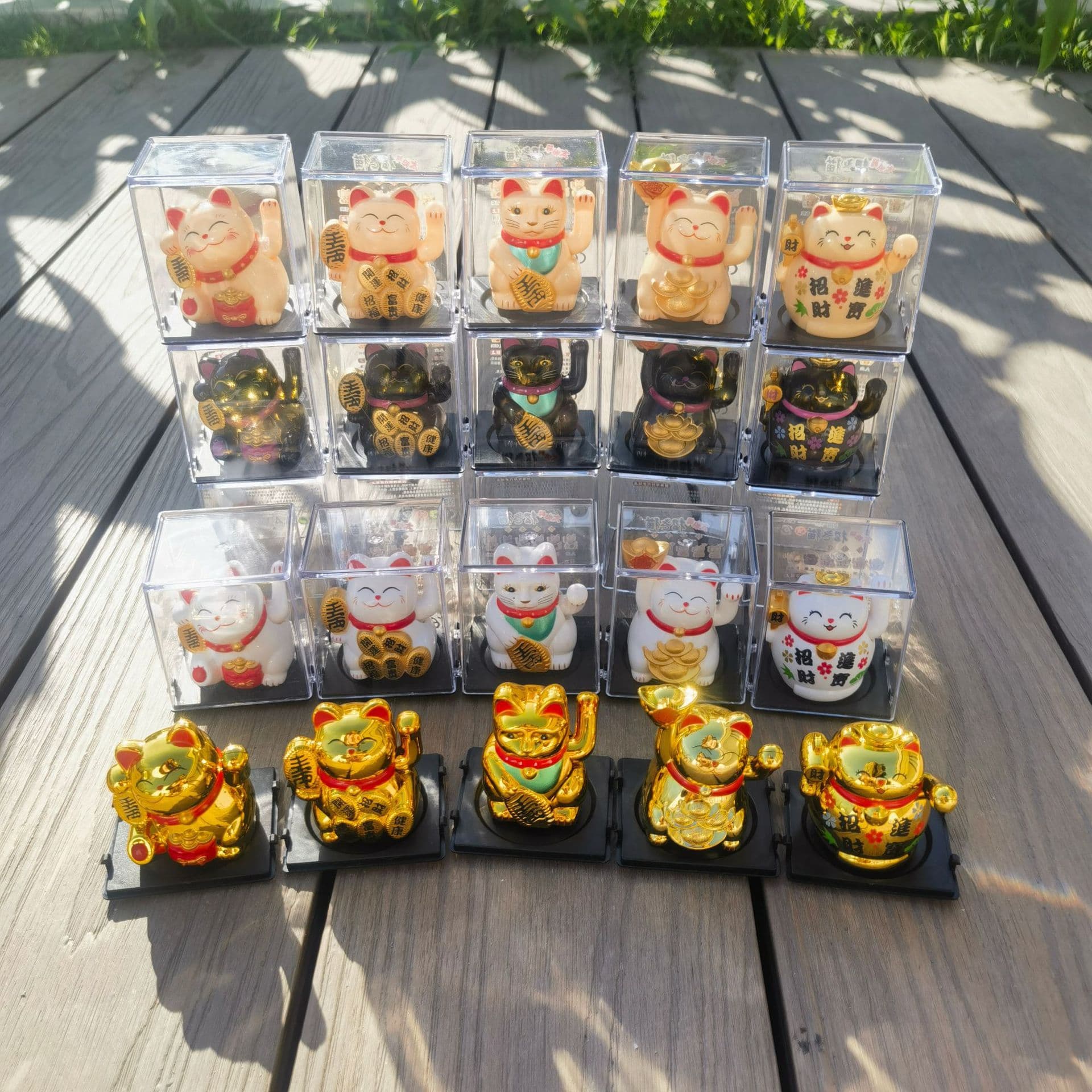 [Small Size 2-inch] Waving Hand Maneki-neko Solar Waving Cat Cute Car Ornament Baking Cake Decoration