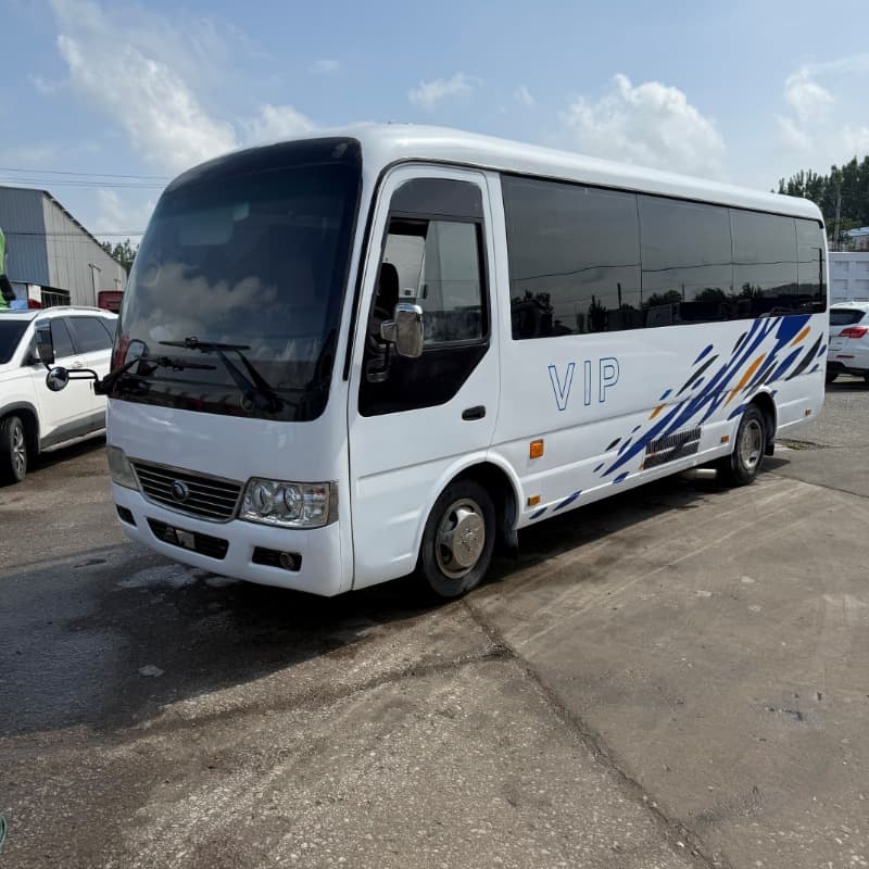 Export Overseas Ready Stock Sale Luxury Electric Door Medium Bus Business Tourism Large Coach