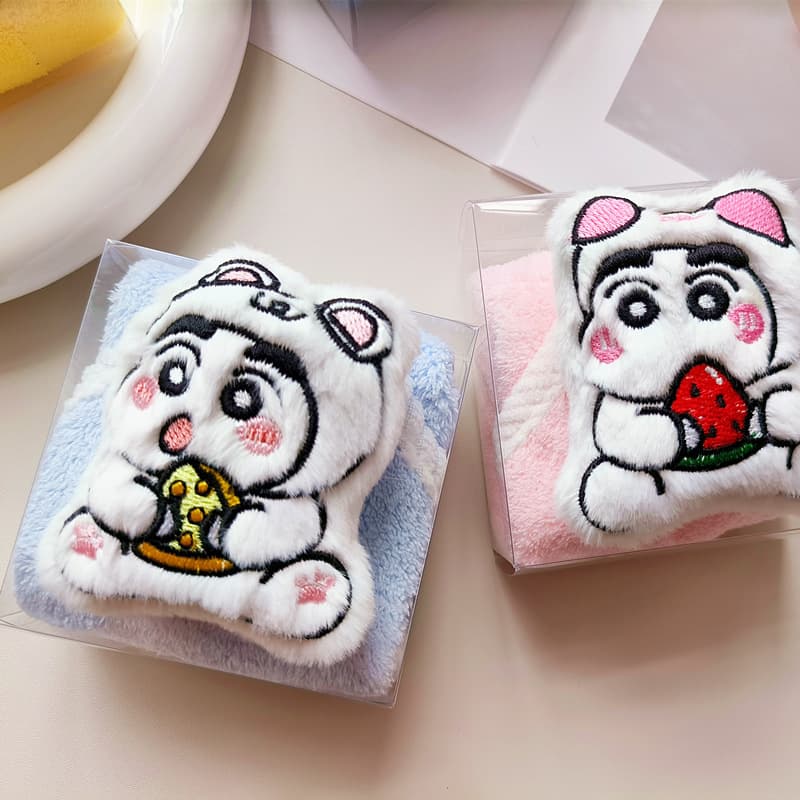 Cartoon Crayon Shin-chan Coral Fleece Towel Creative Hand Towel, Children's Face Cloth, Kindergarten Towel Gift Box with Plush Toy