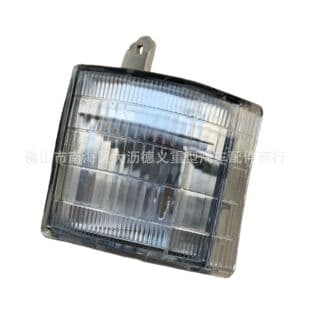 Compatible with MITSUBISHI FUSO Canter Light Truck Front Turn Signal Light, Corner Light, Side Light