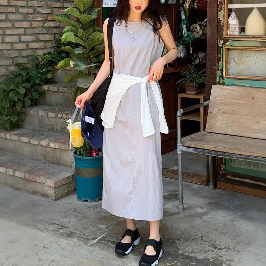 2026 Design Summer New Black Sleeveless Dress Temperament Commuting Premium Slit Tank Top Little Black Dress
