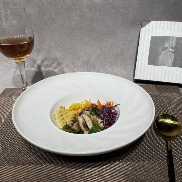 Pure White Ceramic Straw Hat Plate, French Pasta Plate, Western Dinner Plate, Soup Plate, Deep Plate, Salad Plate, Threaded Restaurant Tableware