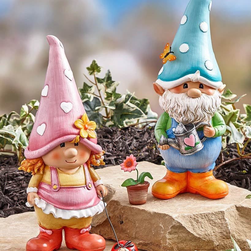 Garden Gnome Friend Garden Gnome Watering Flower Statue Garden Decorative Ornaments Resin Crafts