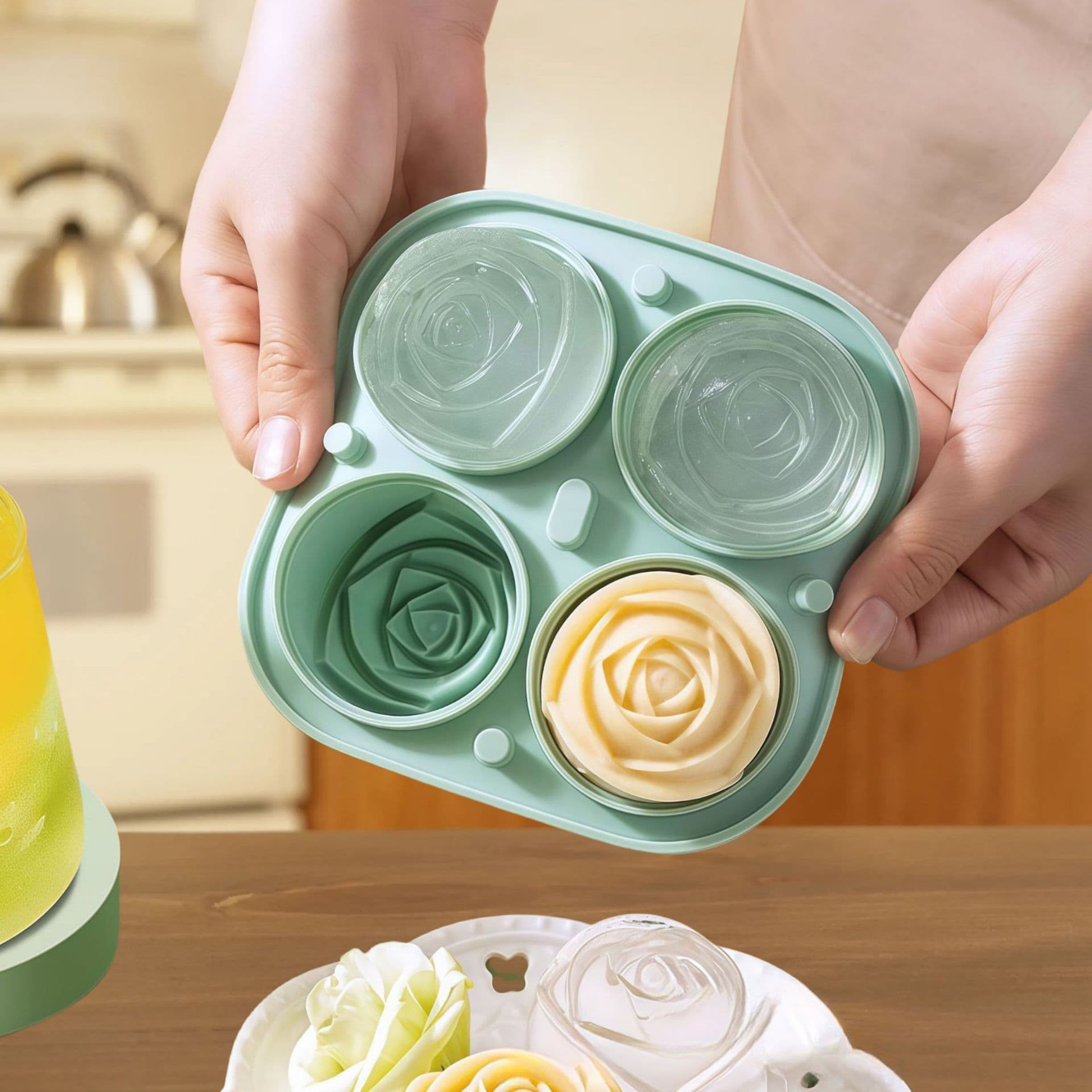 Rose Ice Cube Mold, Household Food-Grade Silicone Whiskey Ice Ball Maker, Large Ice Cube Tray