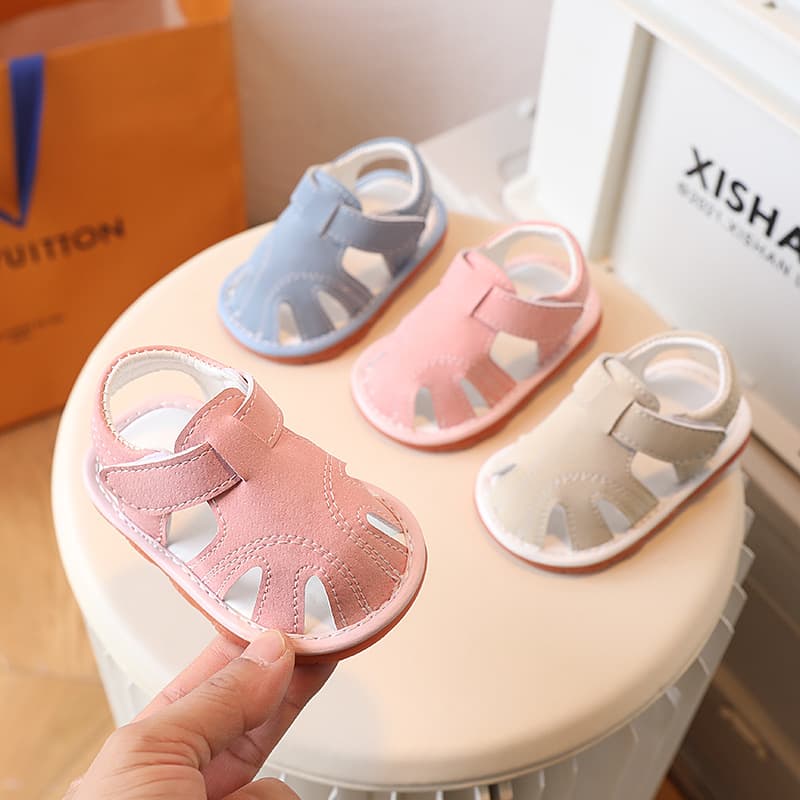 Dropshipping 2023 Summer New Baby Sandals 0-1-2 Years Old Toddler Walking Shoes with Squeaker Soft Sole Closed Toe