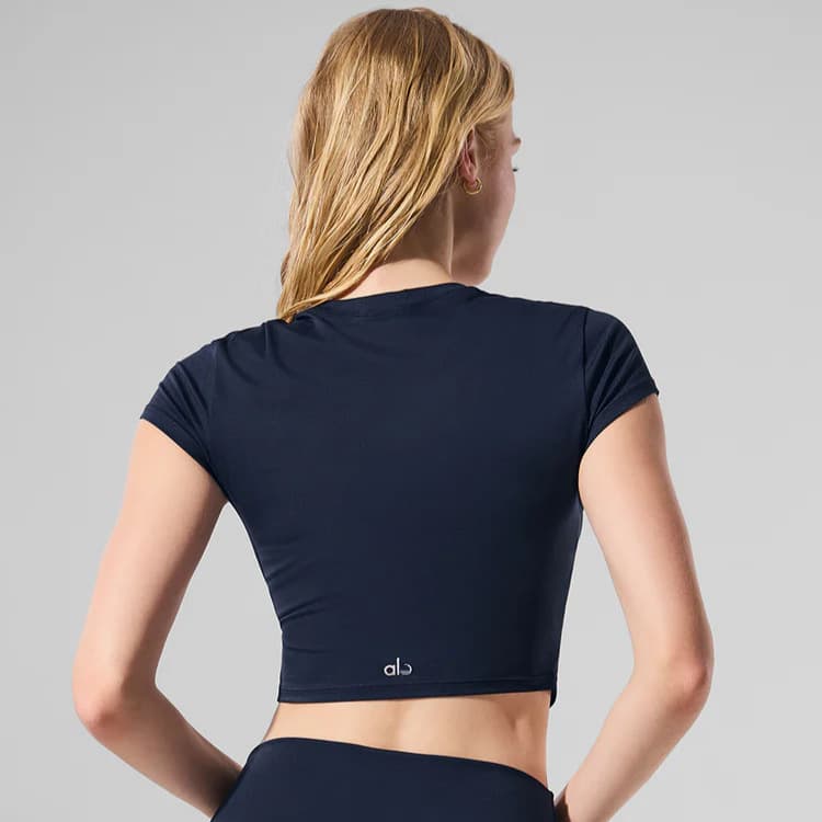 ALO New Crop Finesse Short Sleeve Fitted Stretch Top Women's Casual Sports Short Sleeve